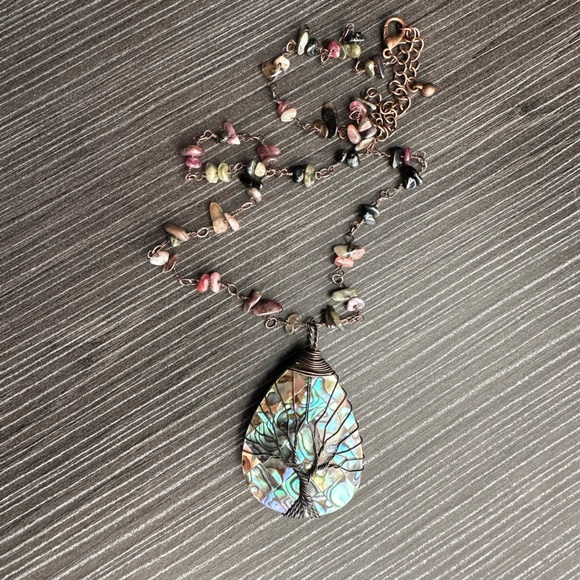 wire wrapped abalone necklace - Picture 8 of 10